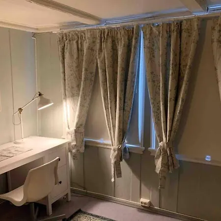 2 Bedroom Center In Appartement *
