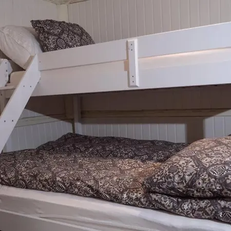 2 Bedroom Center In