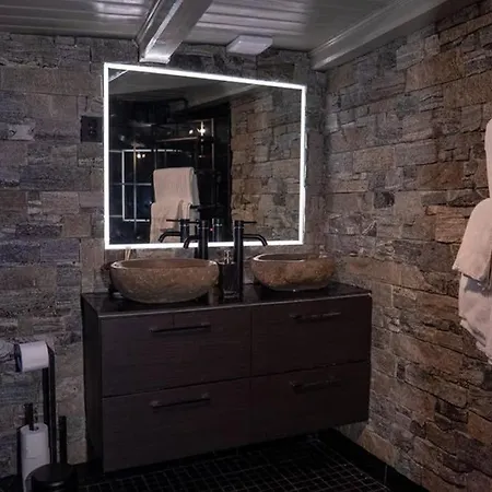 2 Bedroom Center In Apartman Trondheim